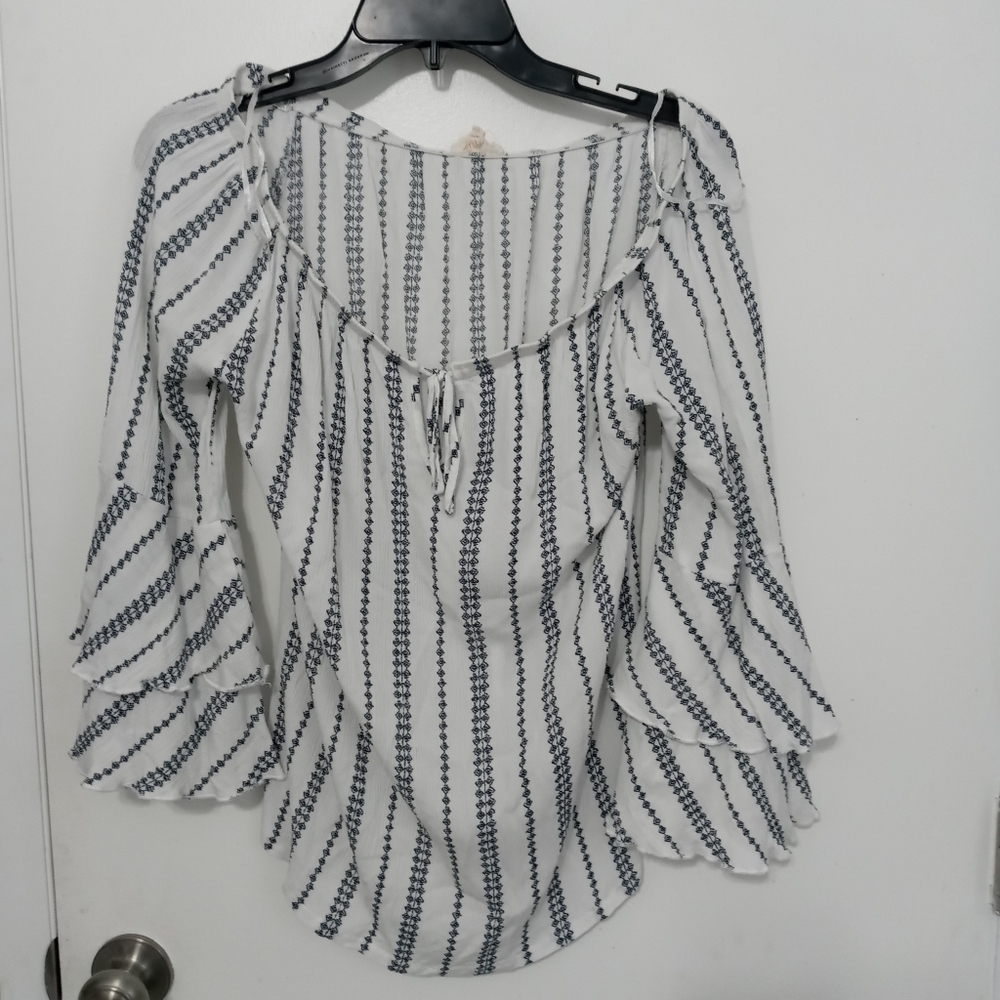 Solitaire Women's loose Fitting Camisole with Ruffled flared Sleeves